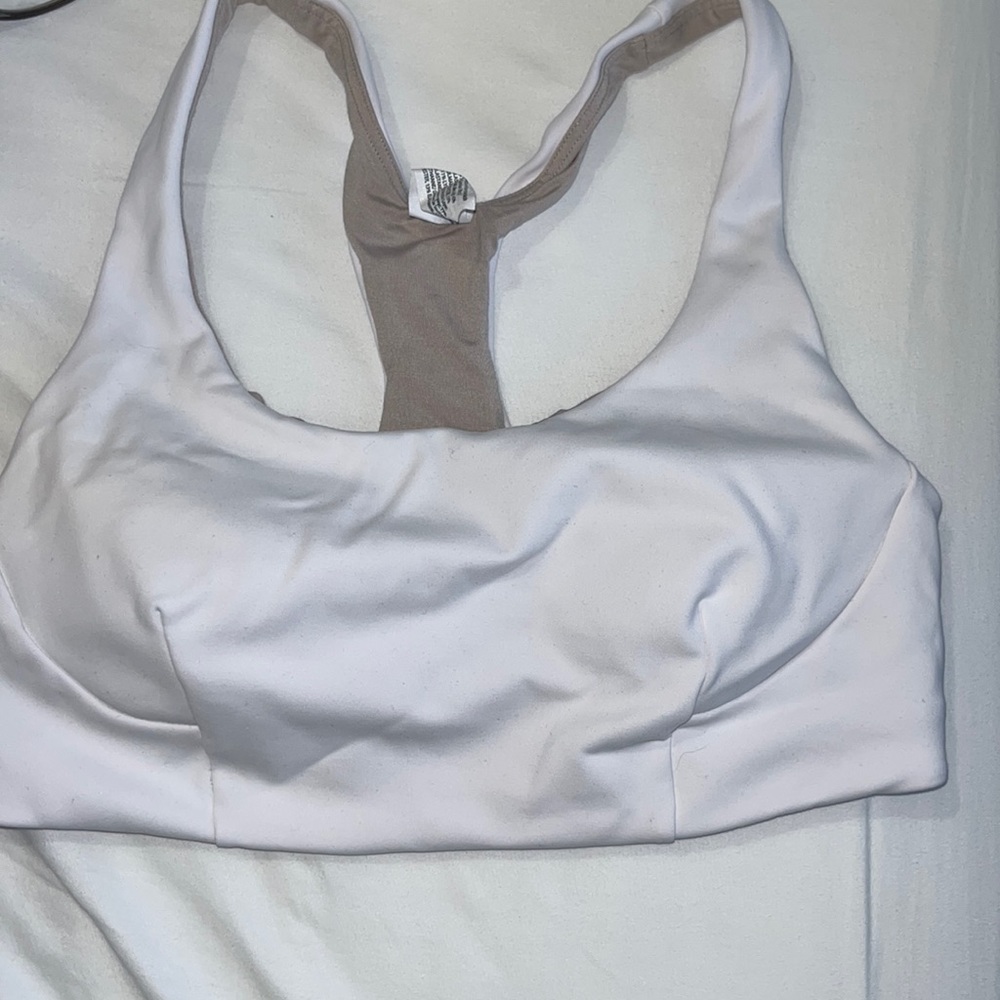 Lululemon wunder train bra